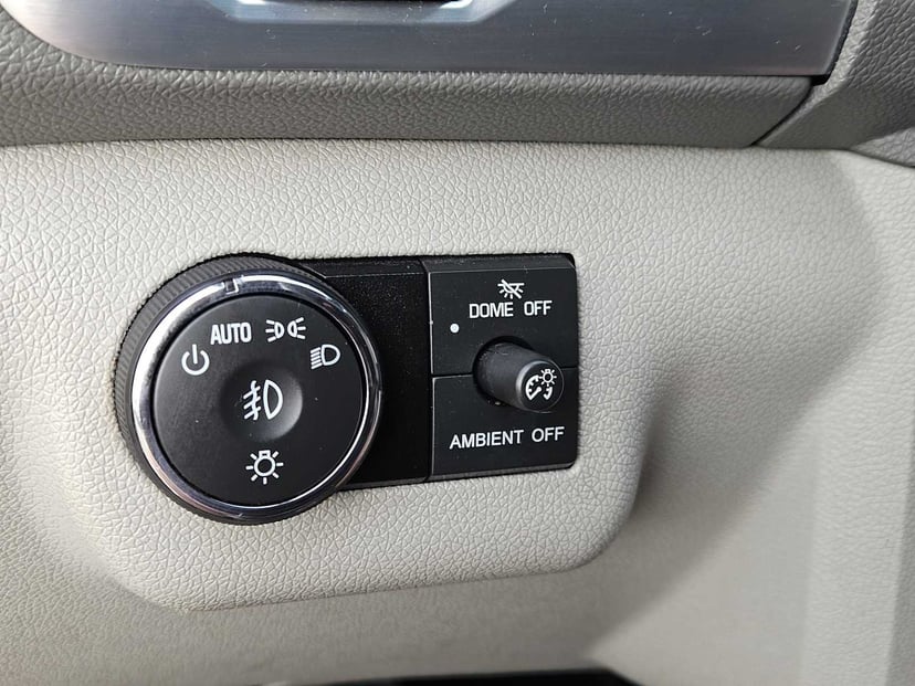 2015 GMC Acadia - Image 19
