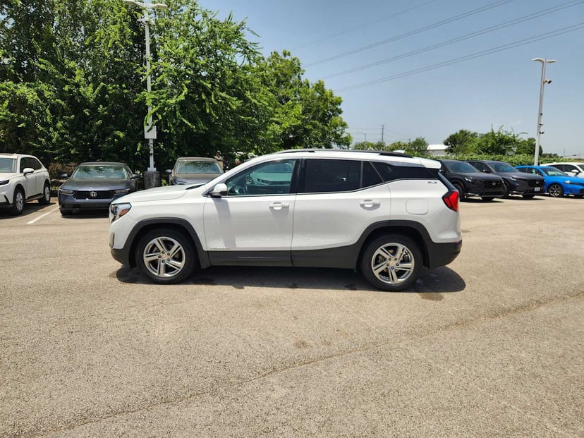 2020 GMC Terrain - Image 3