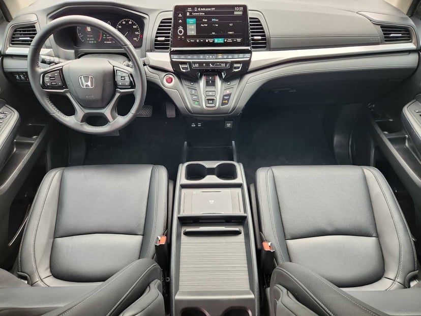 2025 Honda Odyssey - Image 25