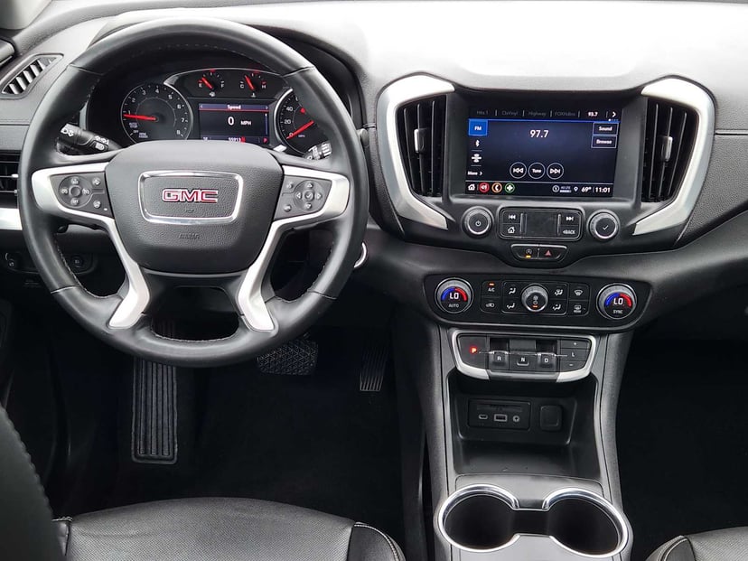 2023 GMC Terrain - Image 26