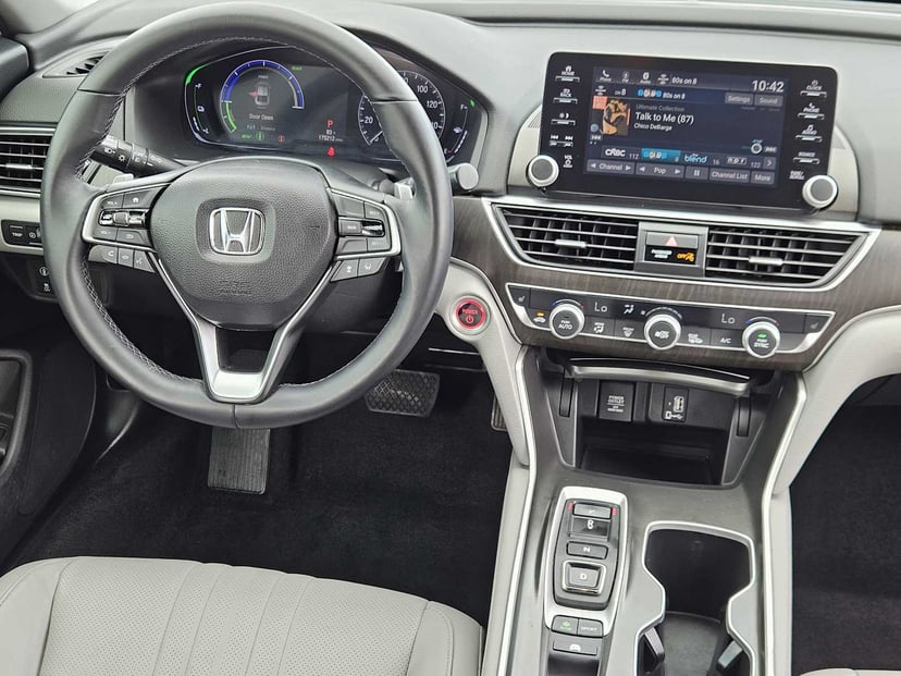 2018 Honda Accord Hybrid - Image 26