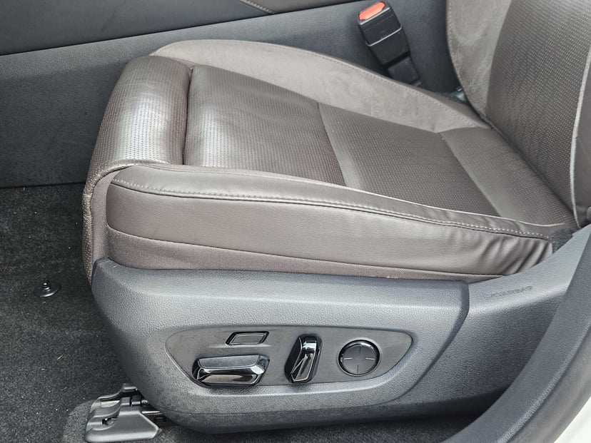 2023 LEXUS RX 350 - Image 23