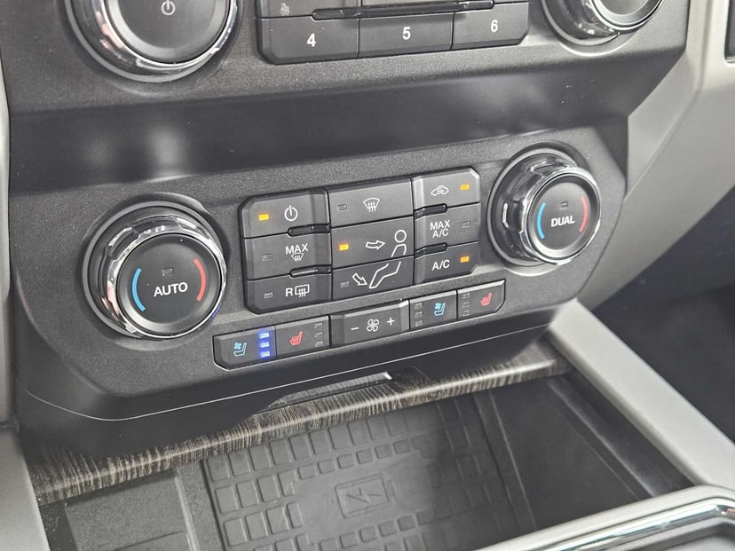 2020 Ford Super Duty F-250 SRW - Image 19