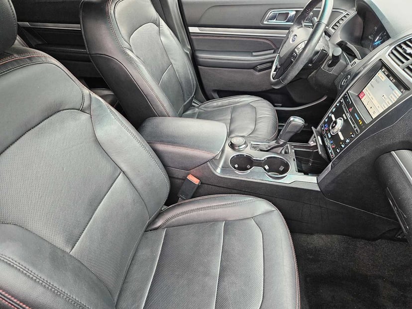 2017 Ford Explorer - Image 9