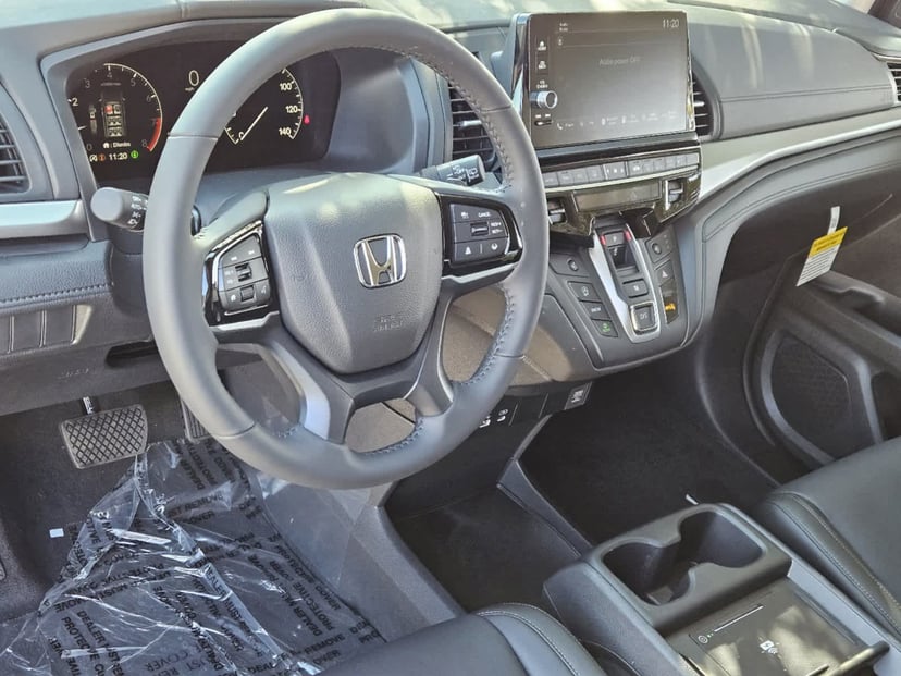 2026 Honda Odyssey - Image 2