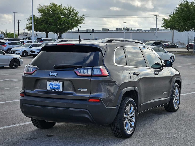 2020 Jeep Cherokee - Image 6