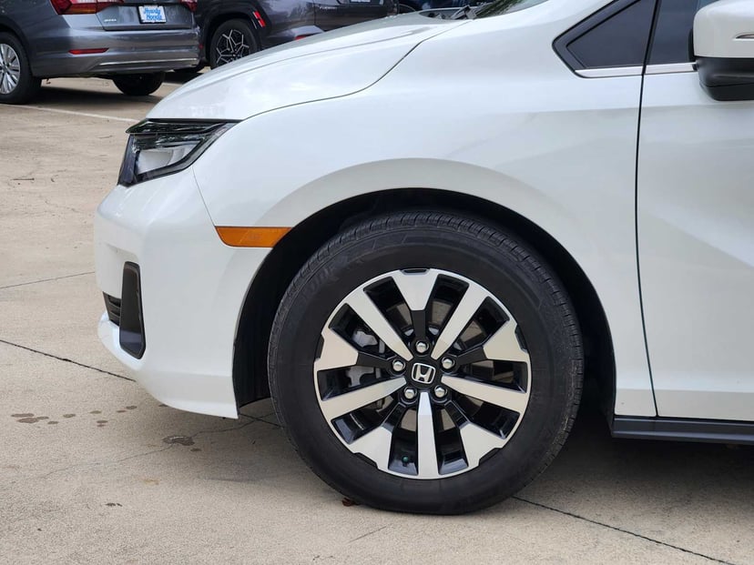 2025 Honda Odyssey - Image 8