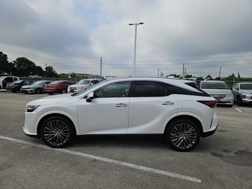 2023 LEXUS RX 350 - Image 4