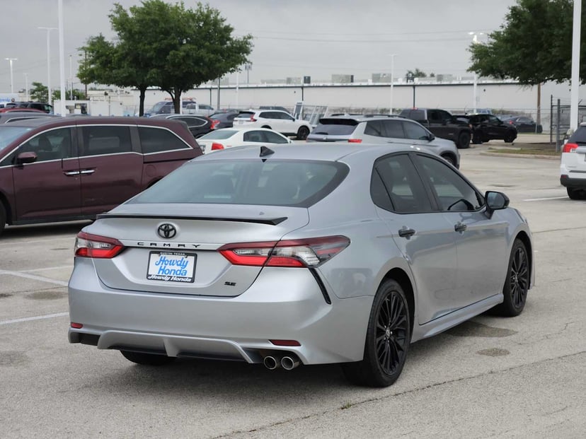2022 Toyota Camry - Image 6
