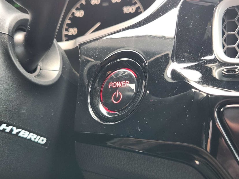 2025 Honda Civic Hybrid - Image 18