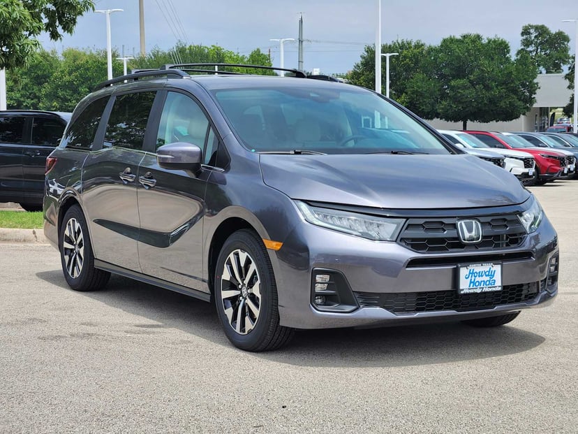 2026 Honda Odyssey - Image 2