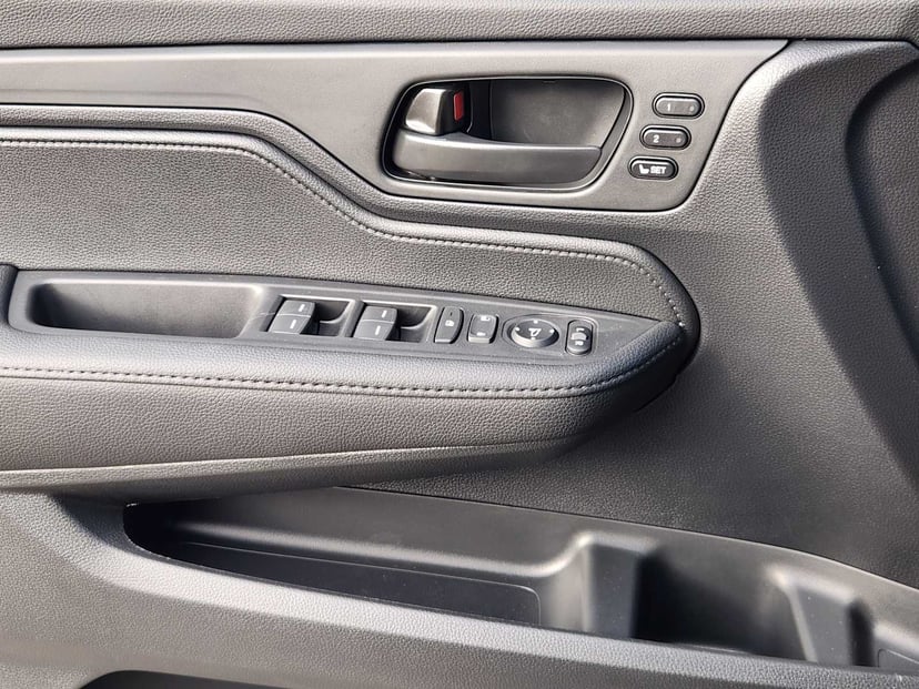 2026 Honda Odyssey - Image 18