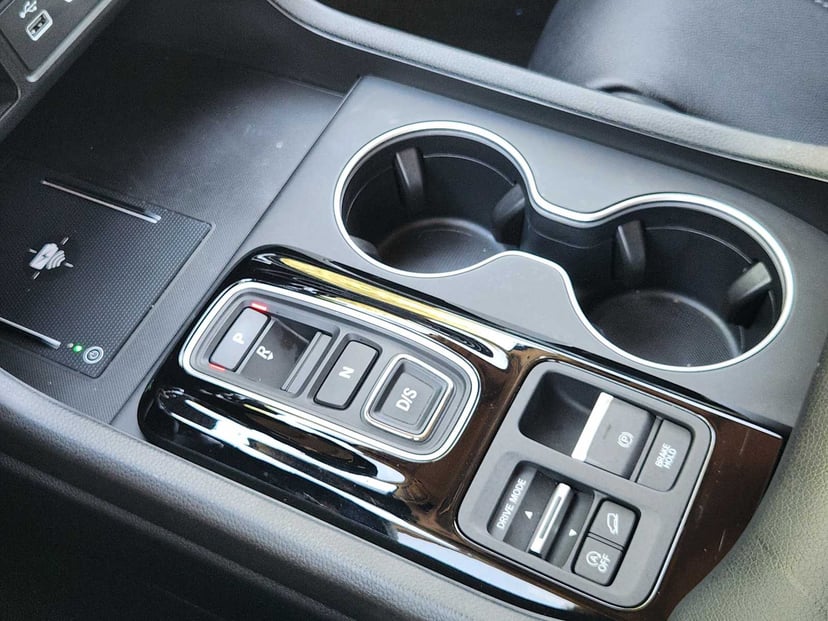 2025 Honda Pilot - Image 16