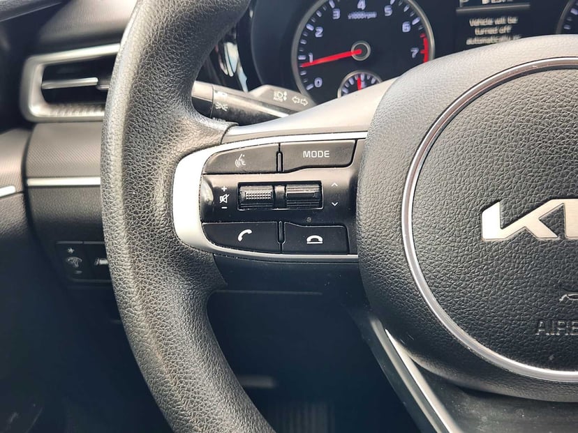 2023 Kia K5 - Image 26