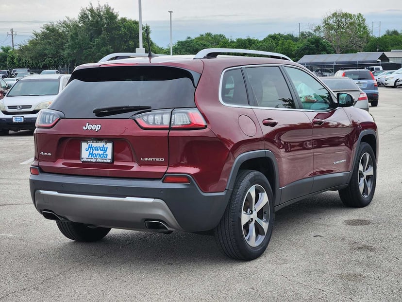 2020 Jeep Cherokee - Image 6