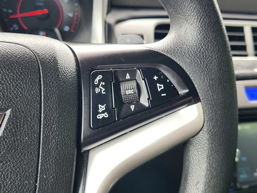 2015 Chevrolet Camaro - Image 26