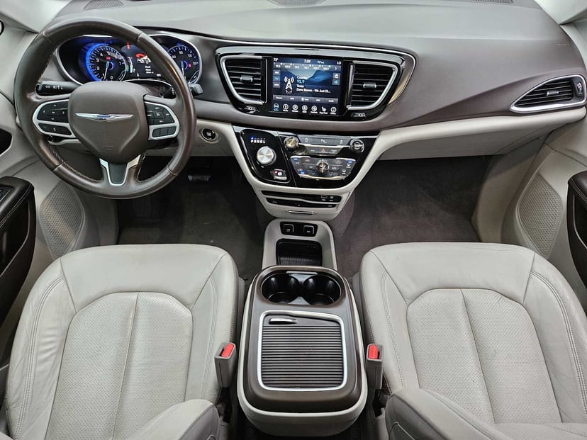 2018 Chrysler Pacifica - Image 22