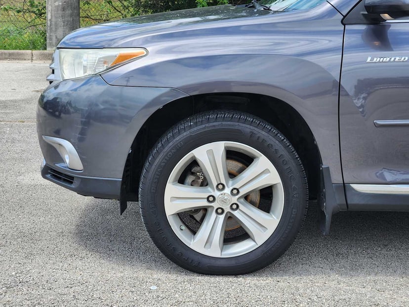 2013 Toyota Highlander - Image 8