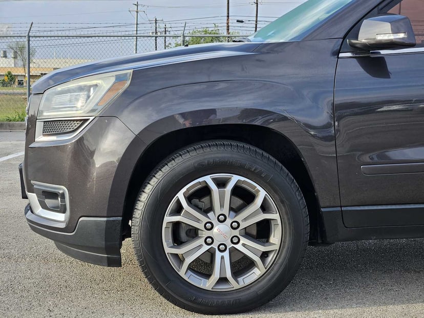 2015 GMC Acadia - Image 7