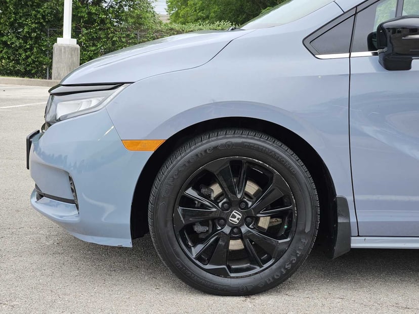 2023 Honda Odyssey - Image 8