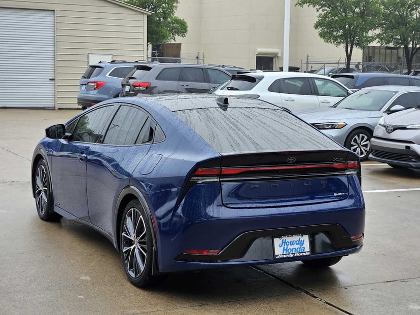 2024 Toyota Prius - Image 5