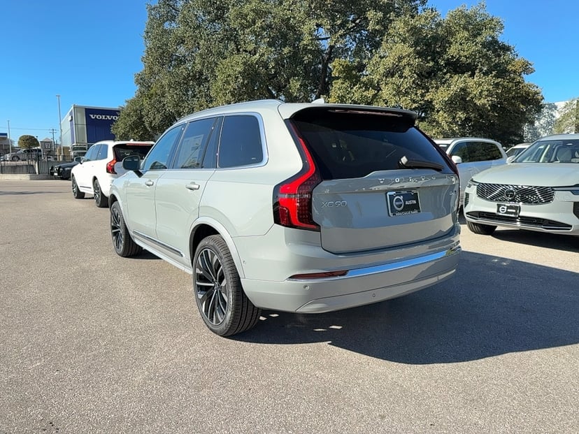 2026 Volvo XC90 - Image 2