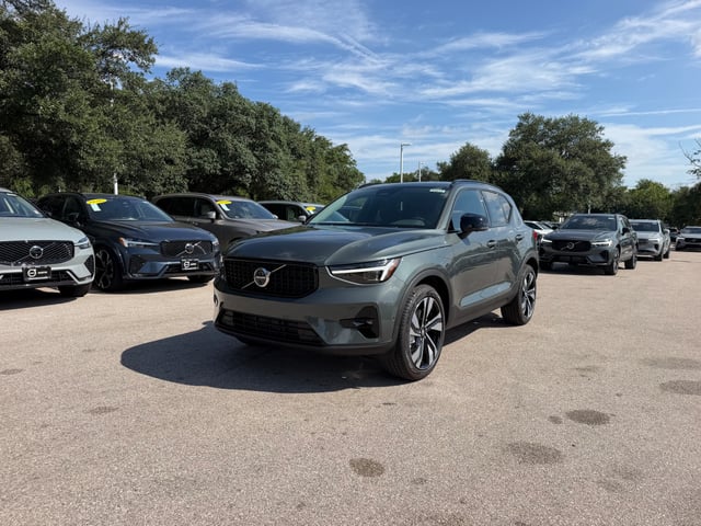 2026 Volvo XC40