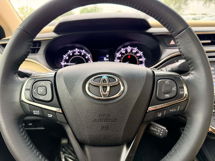2018 Toyota Avalon - Image 17