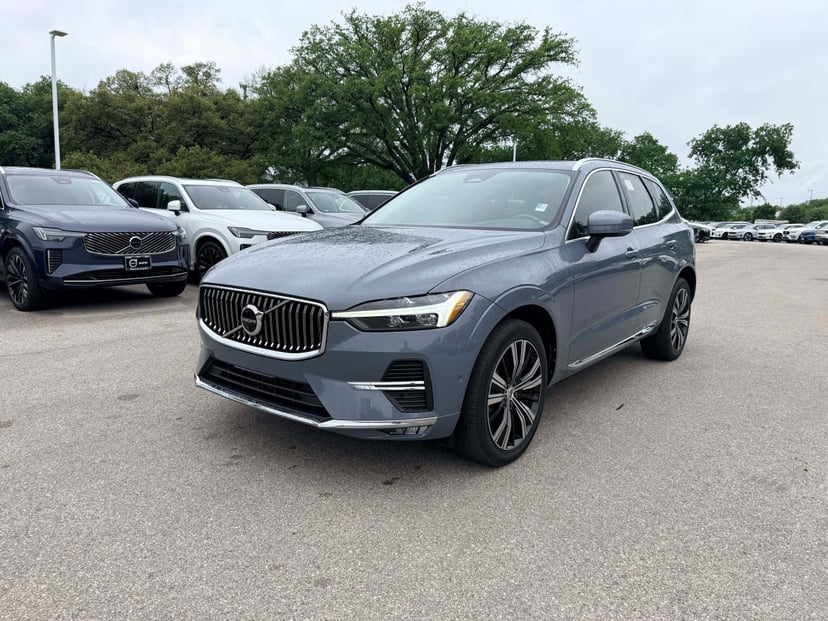 2023 Volvo XC60 - Image 1