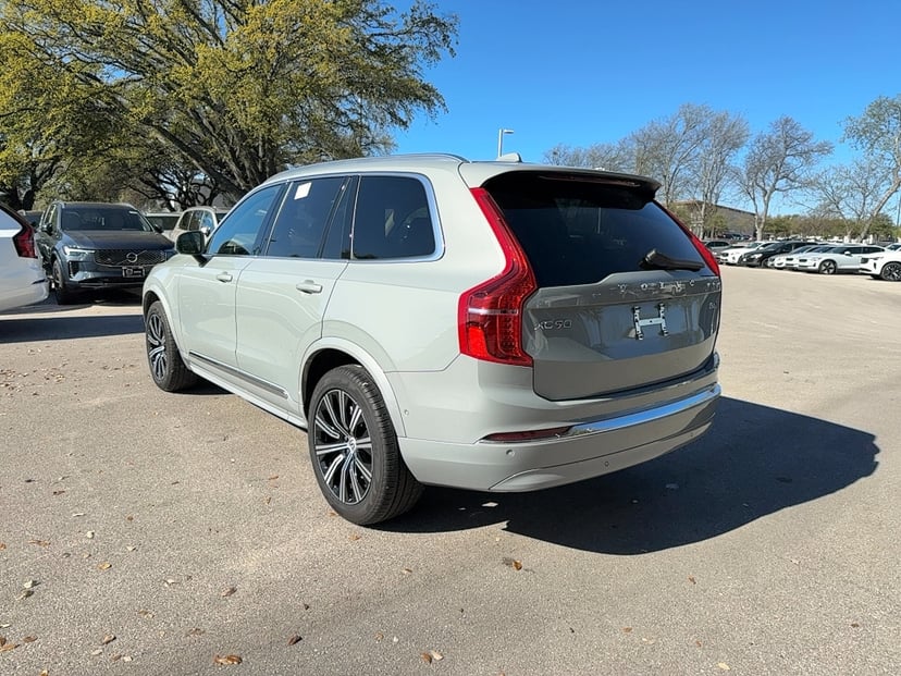 2025 Volvo XC90 - Image 3