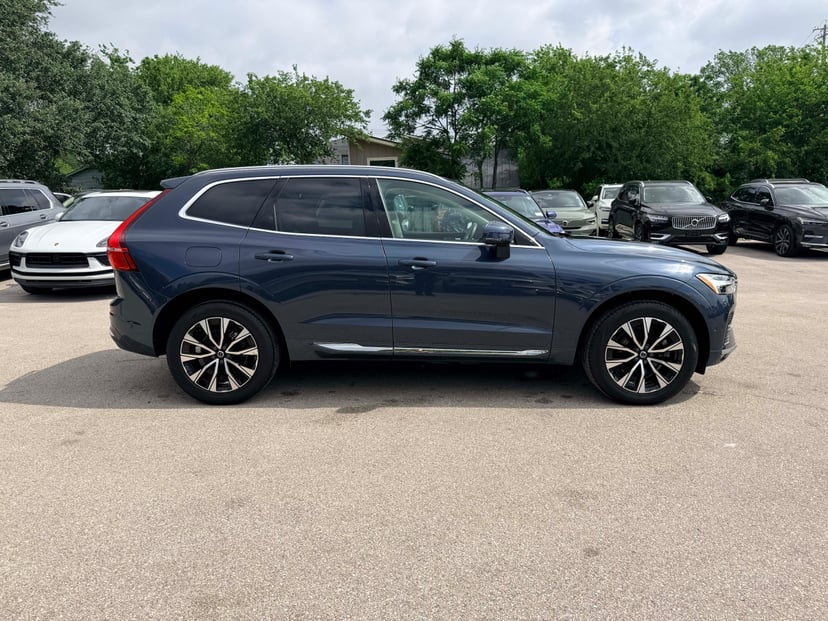 2023 Volvo XC60 - Image 6