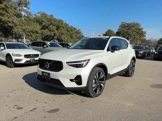 2026 Volvo XC40