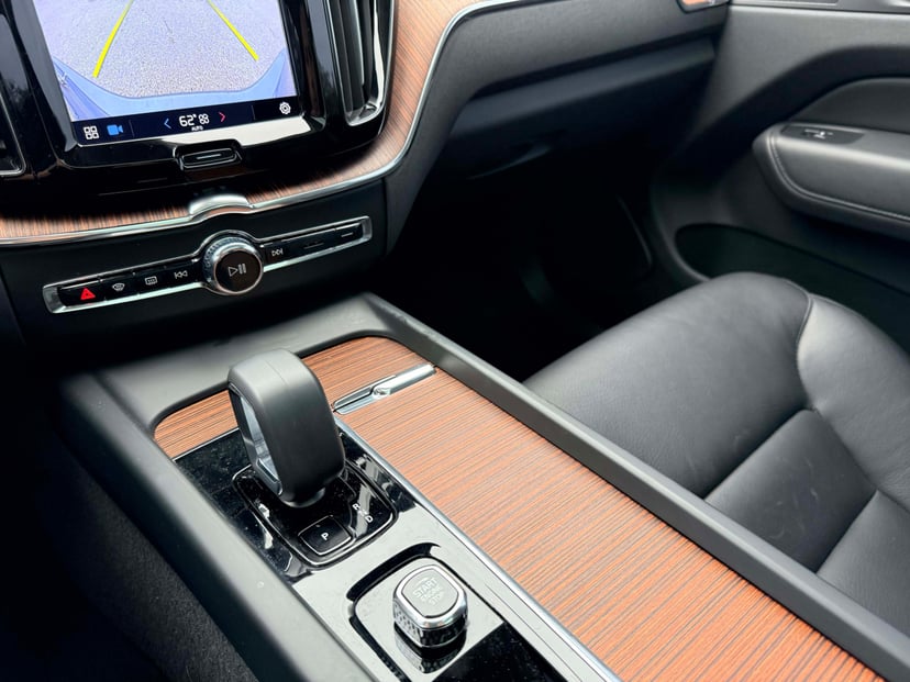 2023 Volvo XC60 - Image 22