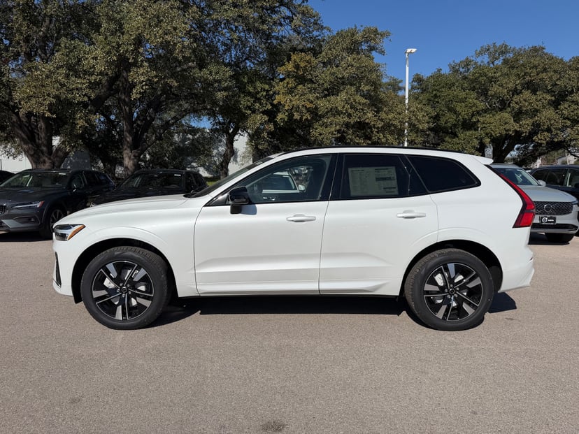 2026 Volvo XC60 - Image 3