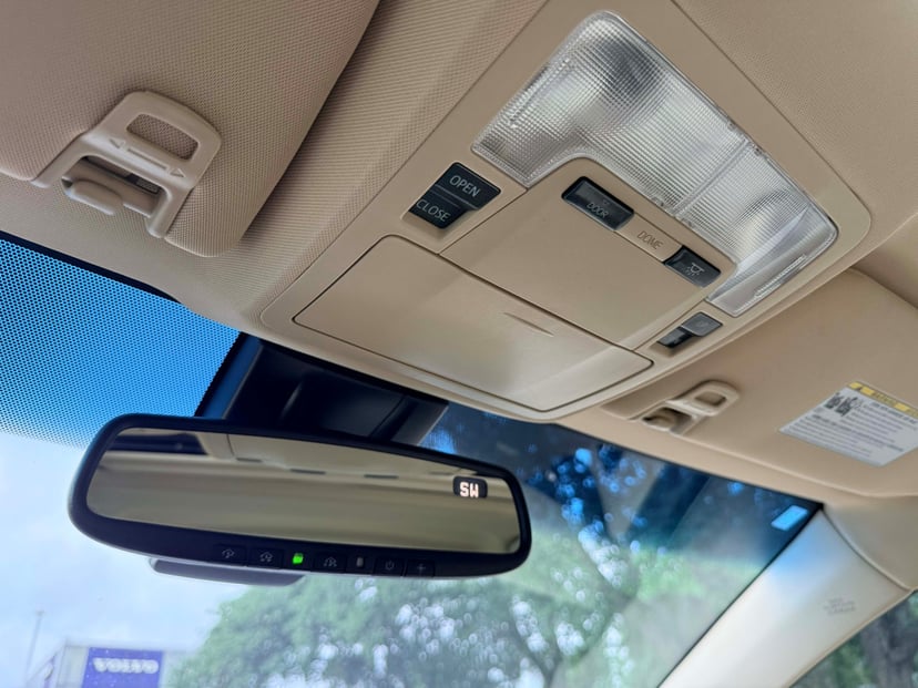 2018 Toyota Avalon - Image 22