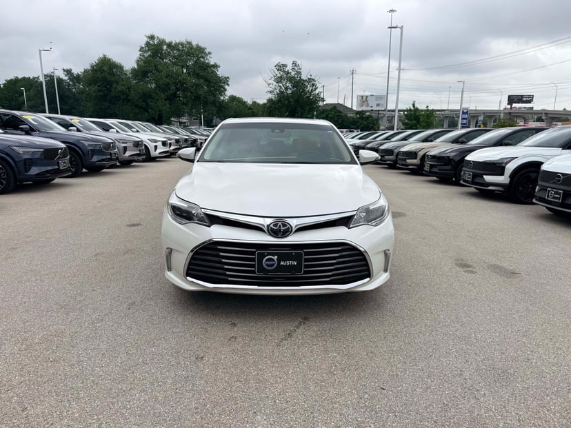 2018 Toyota Avalon - Image 7