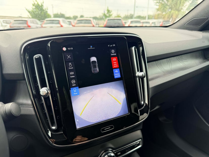 2023 Volvo C40 Recharge Pure Electric - Image 19