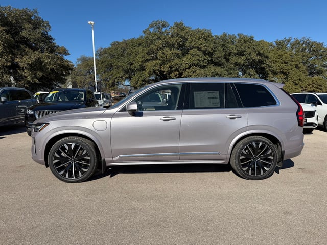 2026 Volvo XC90 plug-in hybrid