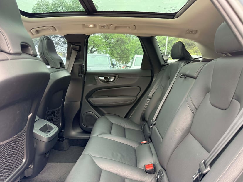 2023 Volvo XC60 - Image 14