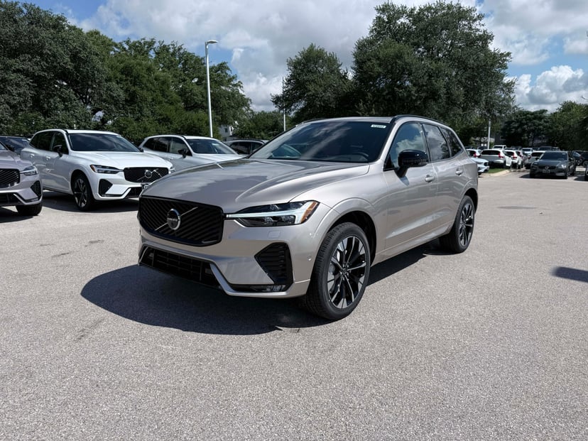 2026 Volvo XC60 - Image 1