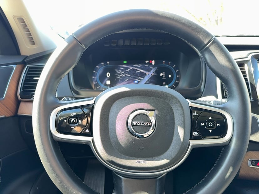 2025 Volvo XC90 - Image 17