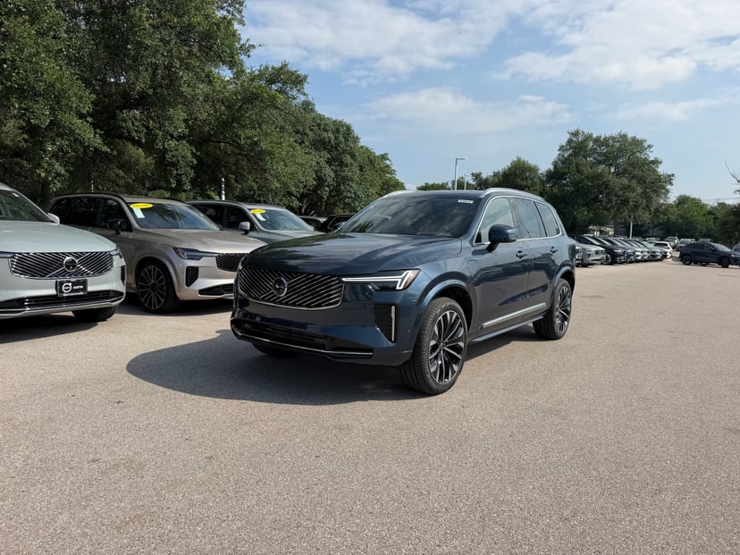 2026 Volvo XC90 plug-in hybrid - Image 1