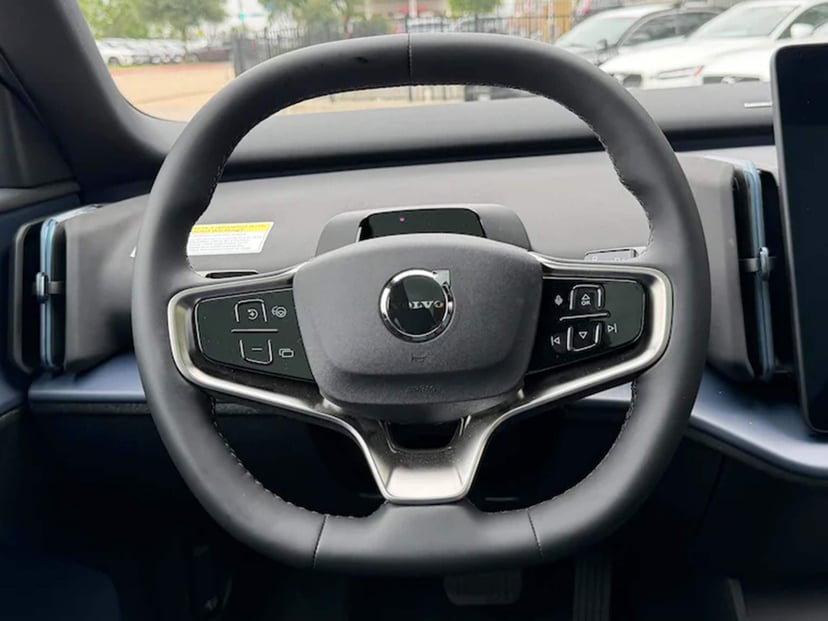 2026 Volvo EX30 - Image 10
