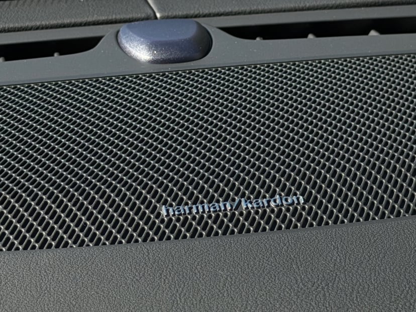 2026 Volvo XC90 plug-in hybrid - Image 16