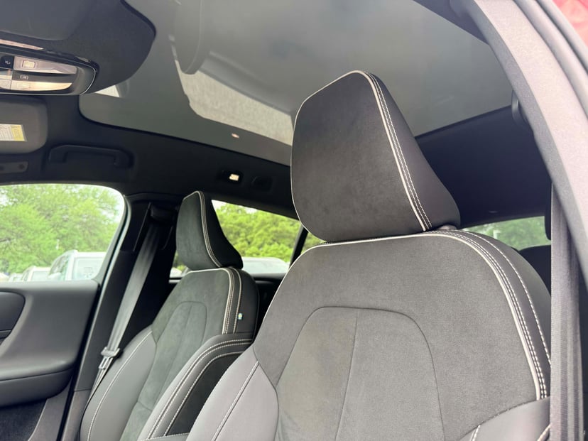2023 Volvo C40 Recharge Pure Electric - Image 12