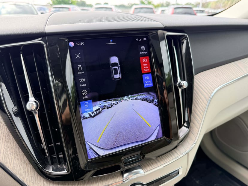 2023 Volvo XC60 - Image 20