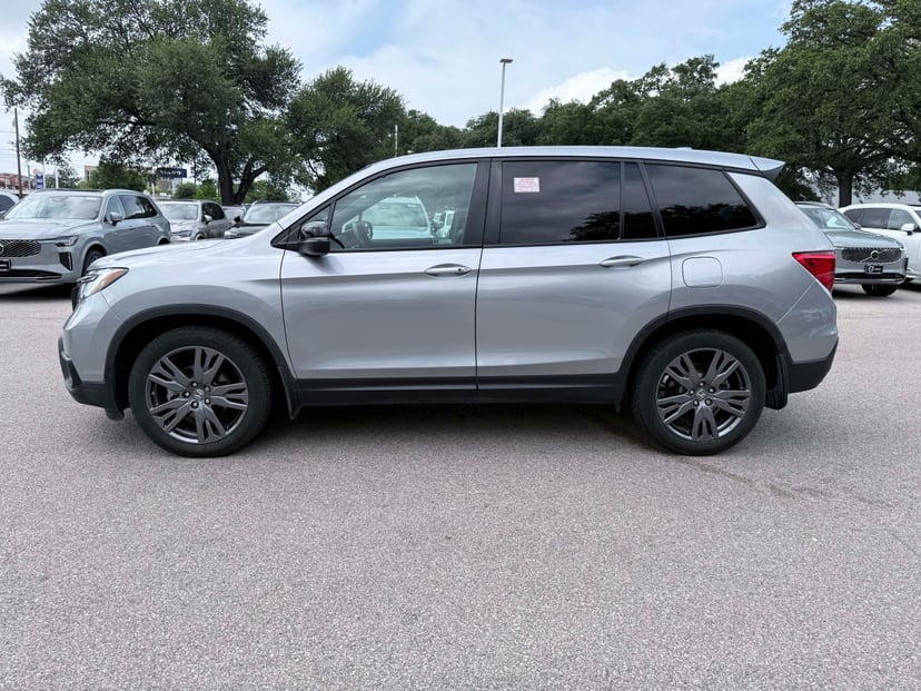 2021 Honda Passport - Image 1