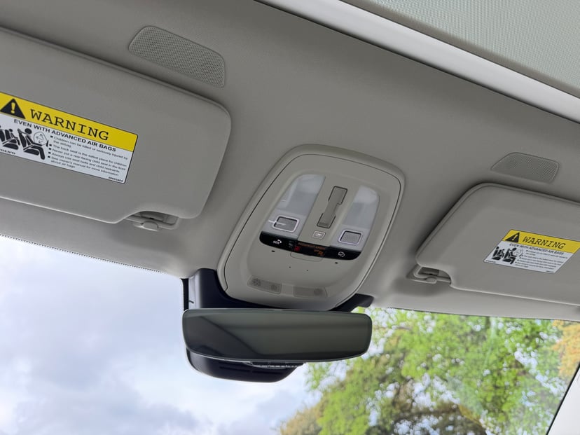 2026 Volvo XC90 plug-in hybrid - Image 16