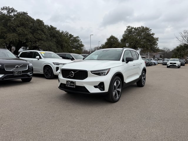 2026 Volvo XC40