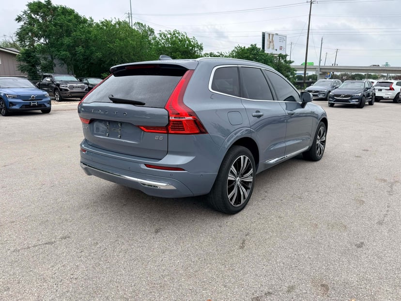 2023 Volvo XC60 - Image 6